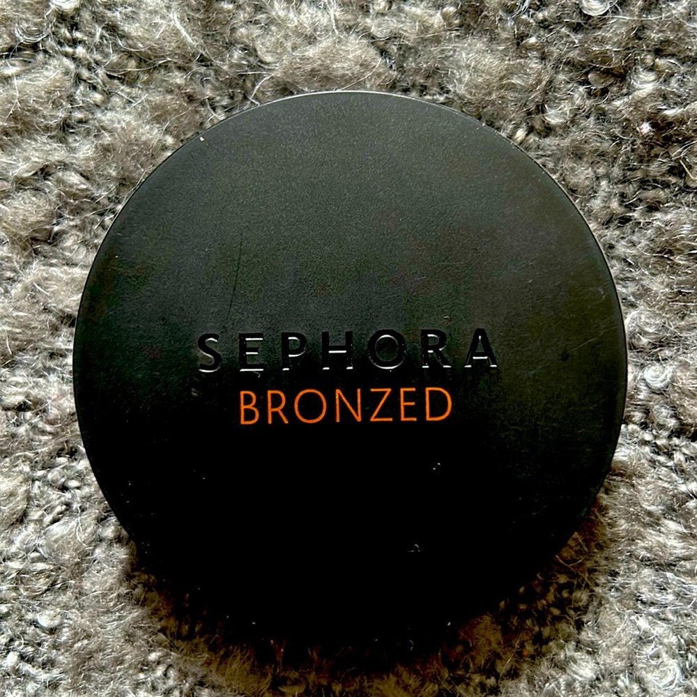 4 bronzers from Sephora, brand new in original packaging,1 for$12 or 4 for $45